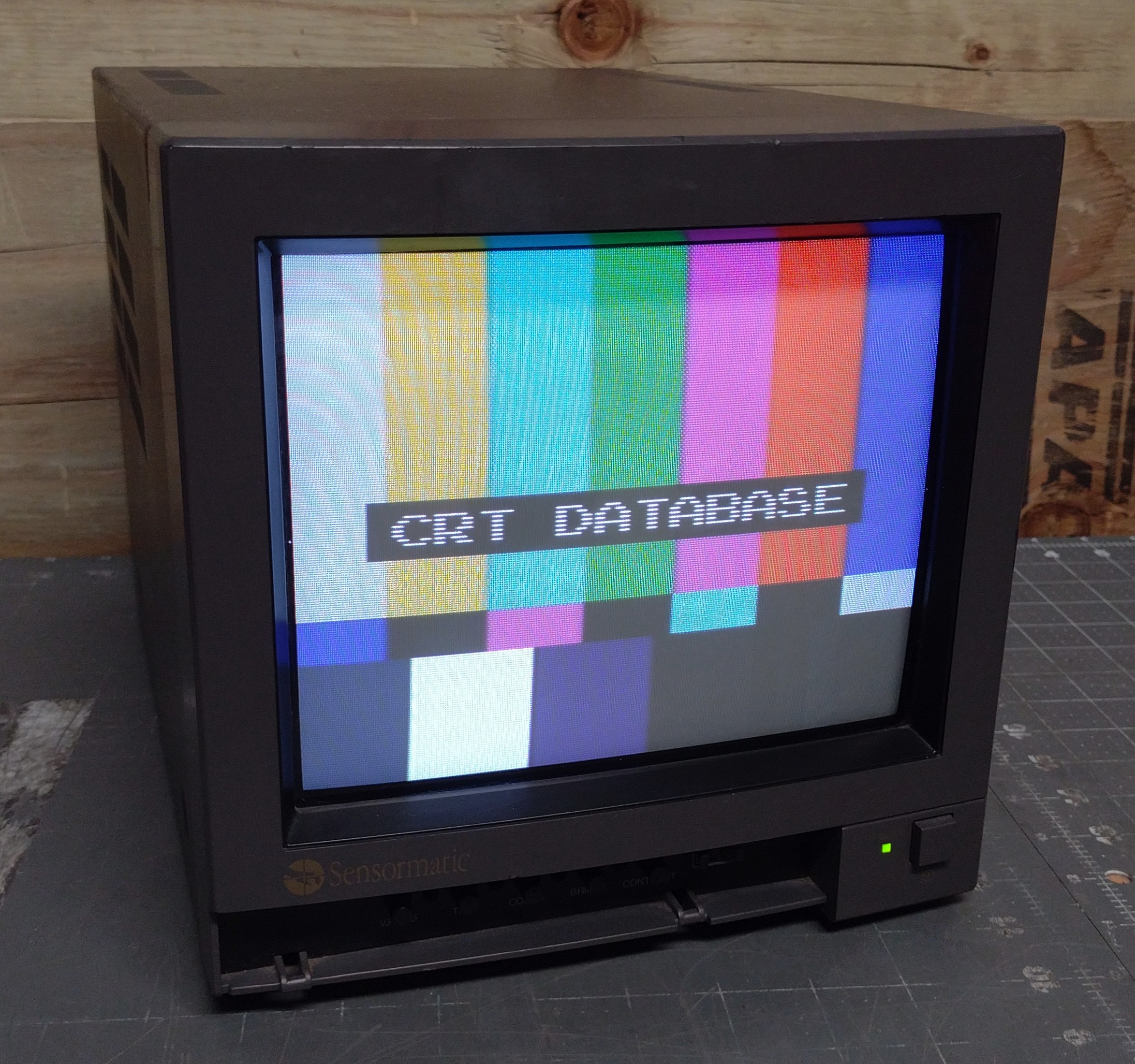 【ショルダー出品】ＣＲＴモニター Sensormatic RM409 | CRT Database